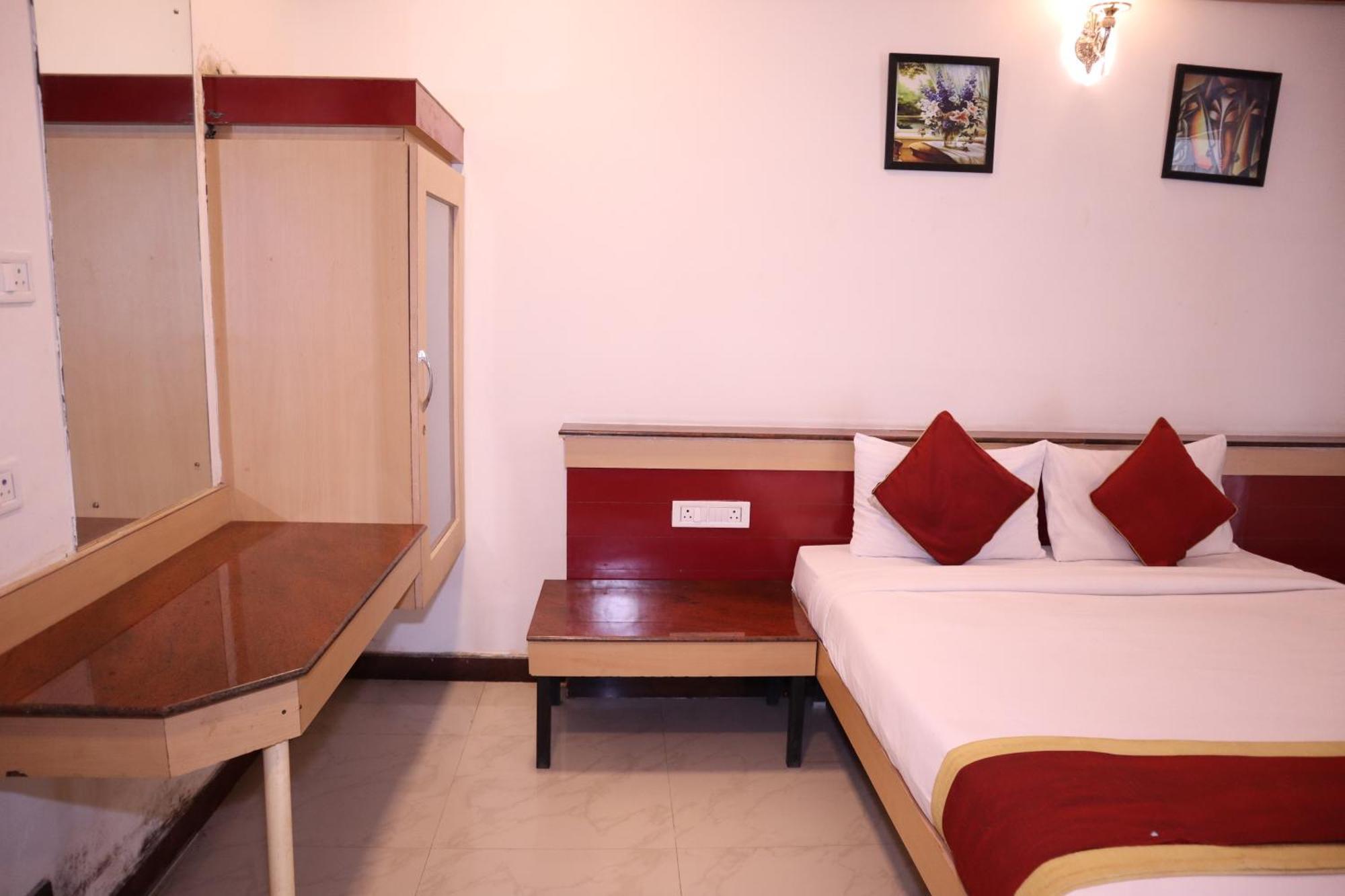Sri Sai Ram Suites Μπανγκαλόρ Εξωτερικό φωτογραφία