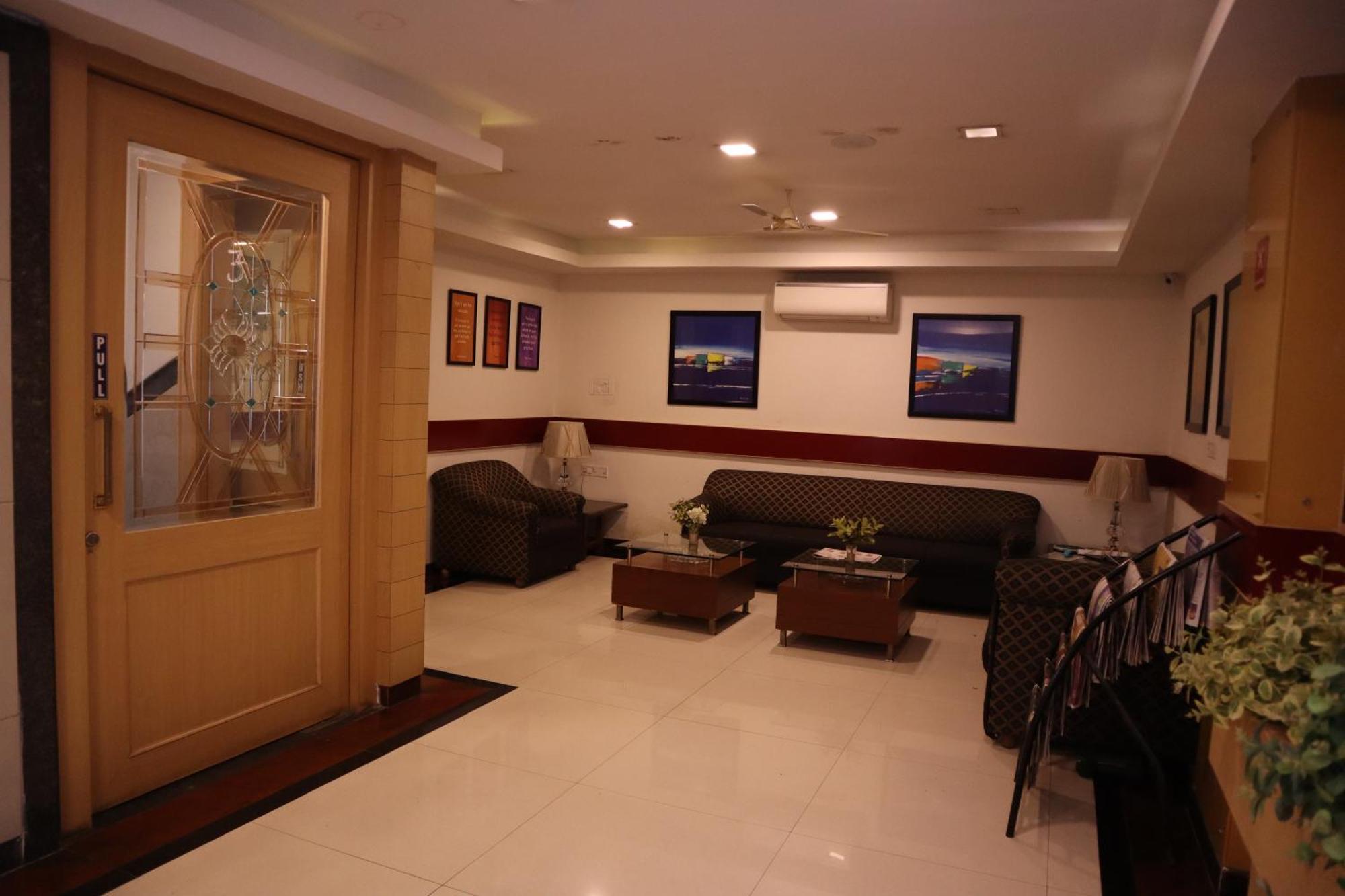 Sri Sai Ram Suites Μπανγκαλόρ Εξωτερικό φωτογραφία