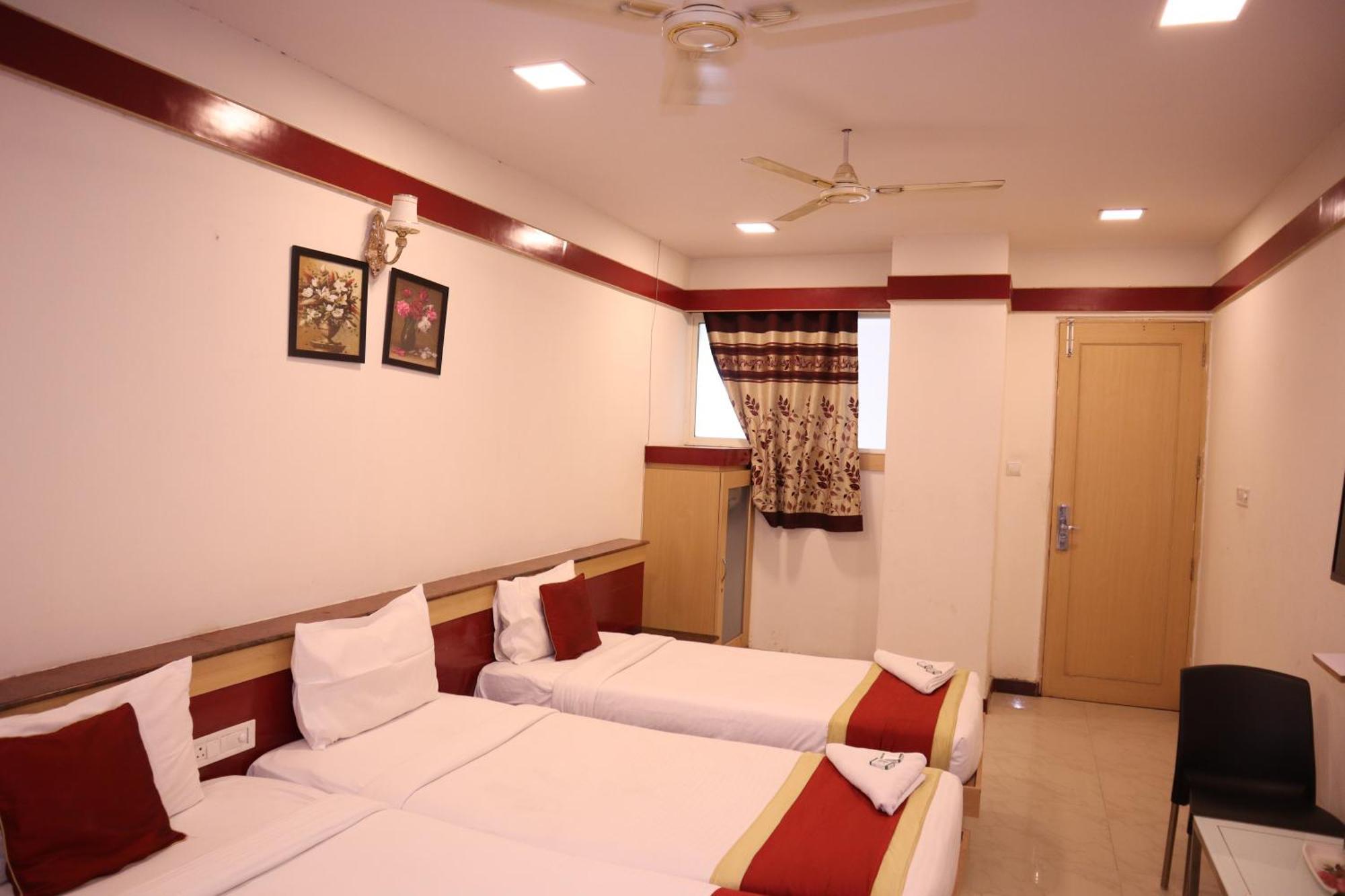 Sri Sai Ram Suites Μπανγκαλόρ Εξωτερικό φωτογραφία