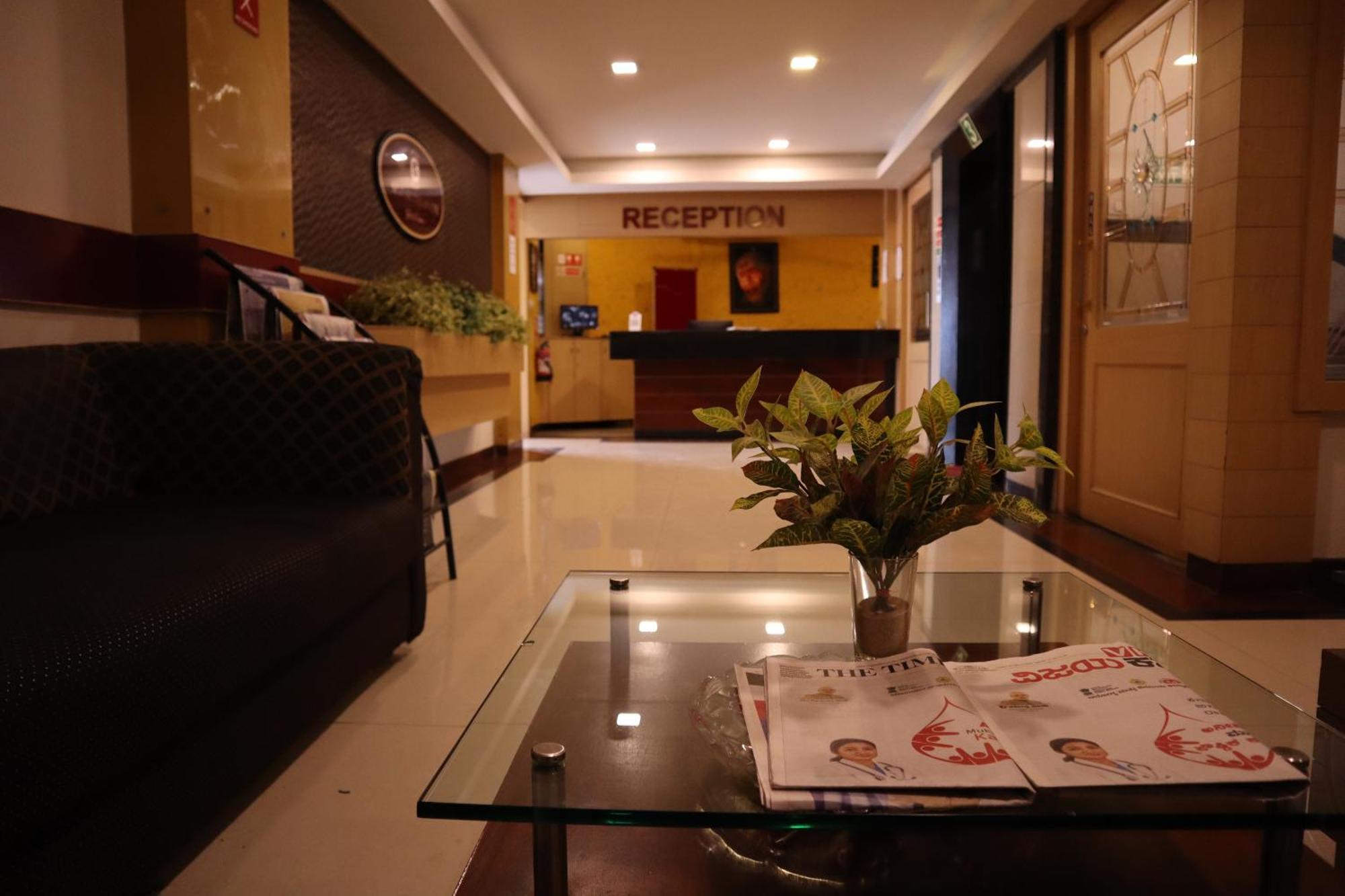 Sri Sai Ram Suites Μπανγκαλόρ Εξωτερικό φωτογραφία