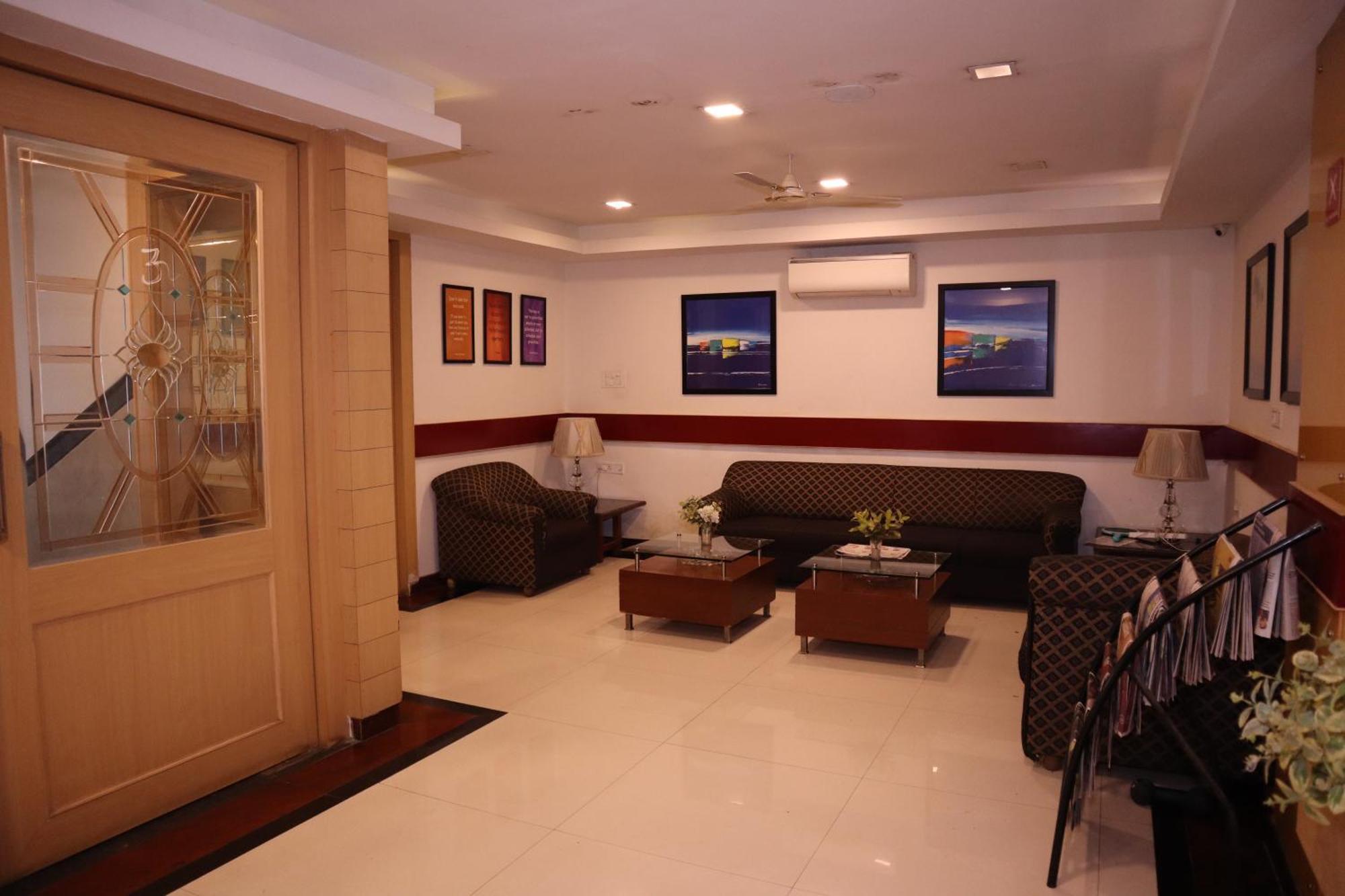 Sri Sai Ram Suites Μπανγκαλόρ Εξωτερικό φωτογραφία