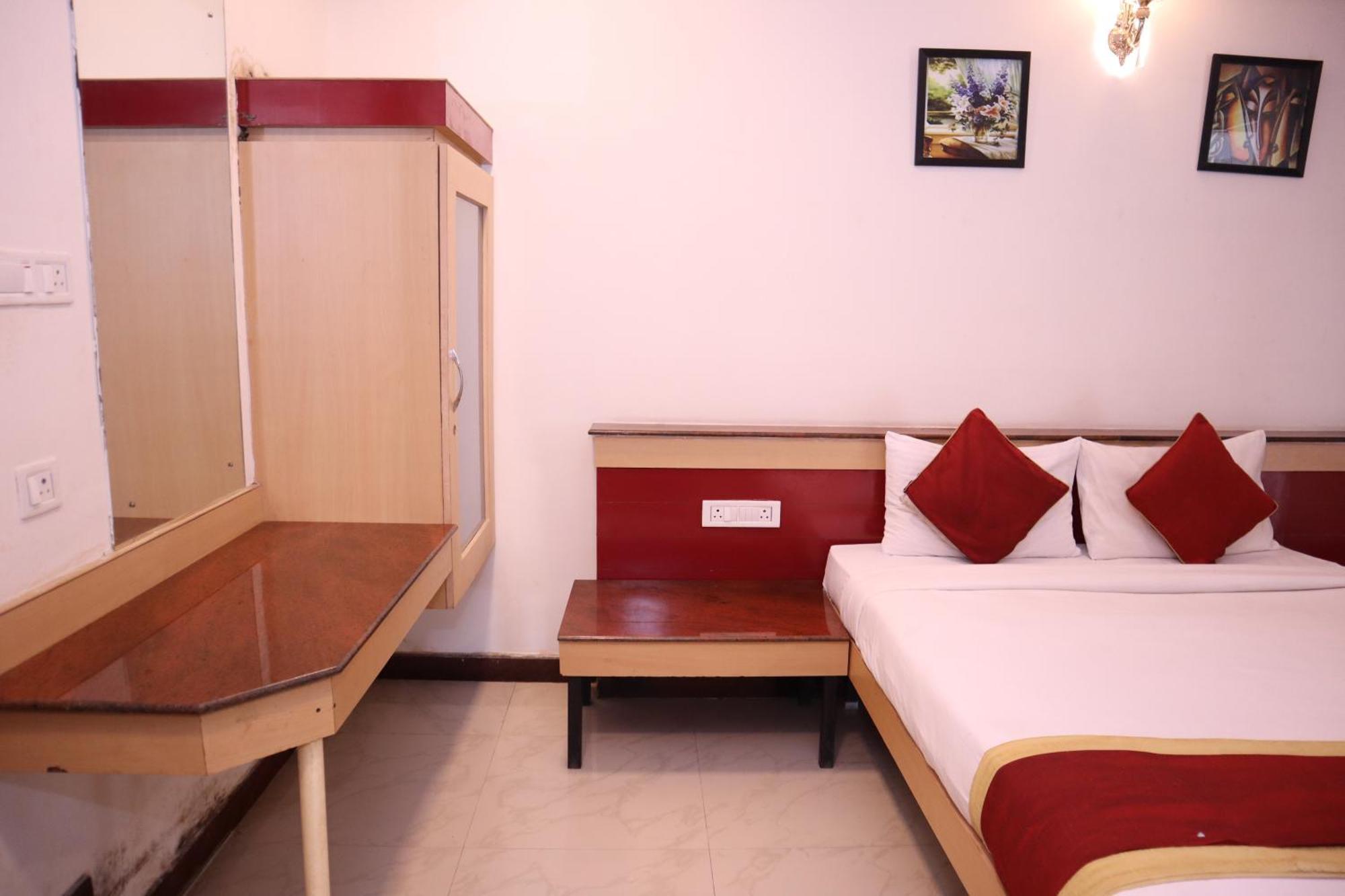 Sri Sai Ram Suites Μπανγκαλόρ Εξωτερικό φωτογραφία