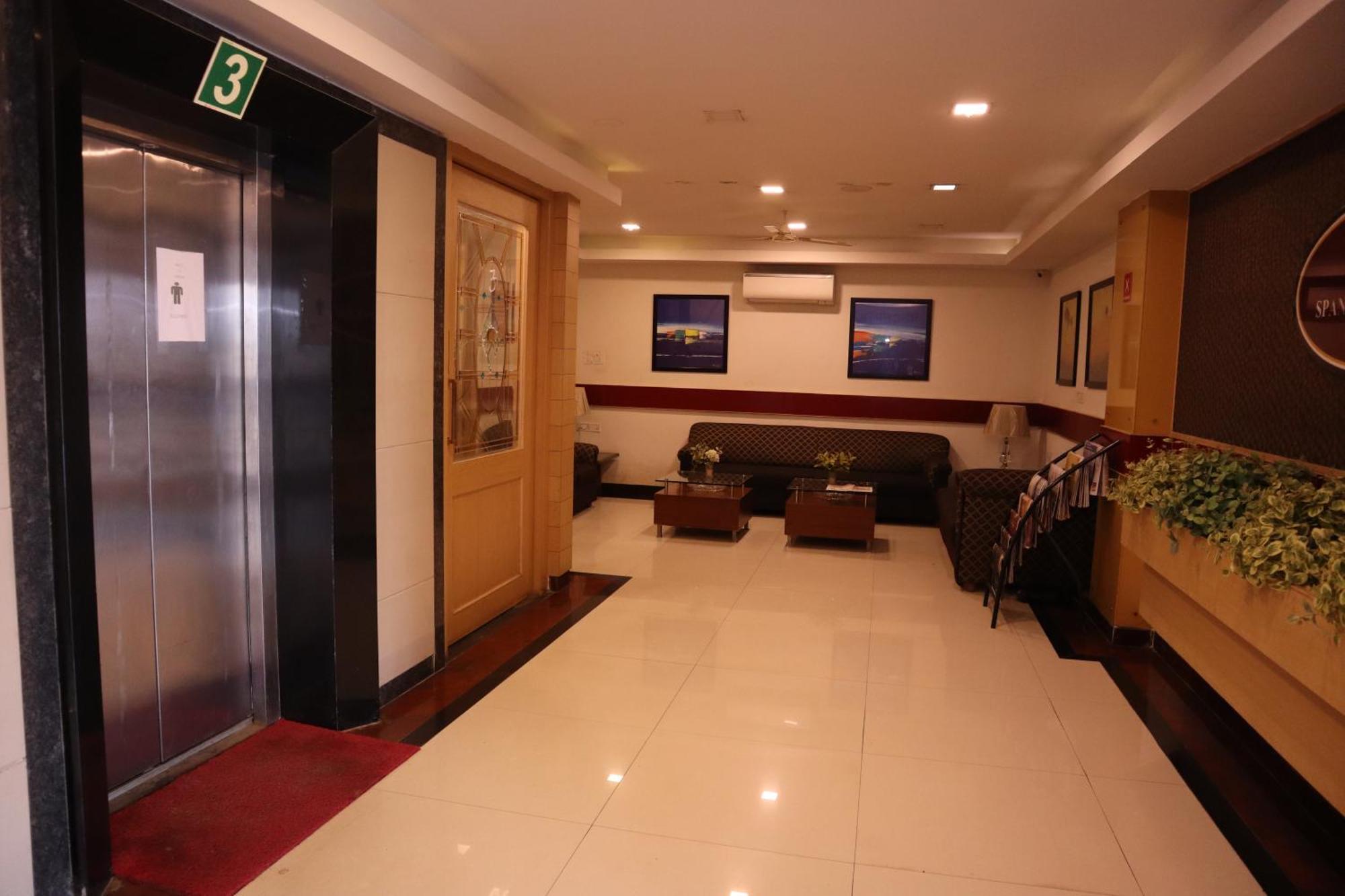 Sri Sai Ram Suites Μπανγκαλόρ Εξωτερικό φωτογραφία