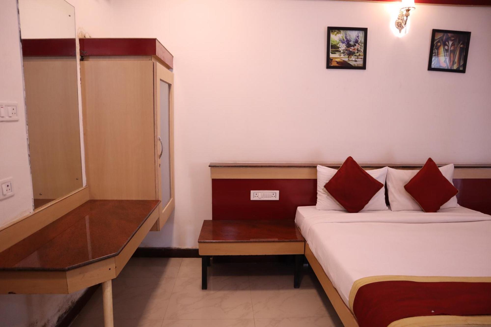 Sri Sai Ram Suites Μπανγκαλόρ Εξωτερικό φωτογραφία